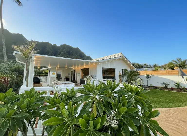 Beachfront Oahu Vacation Rental With Sandy Shoreline And Clear Water